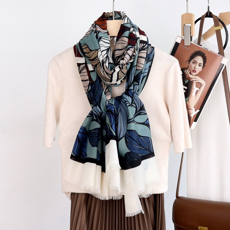 Long Cashmere Tassels Shawls S - Winter Clothing Hong Kong recension och pris
